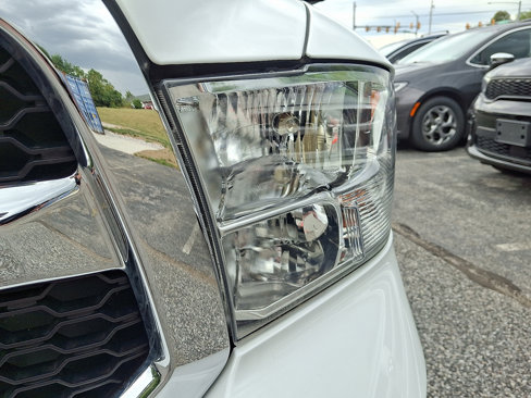 Used 2022 RAM 1500 Tradesman w/ Chrome Appearance Group image 11