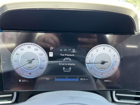 Certified 2024 Hyundai Elantra SEL image 19