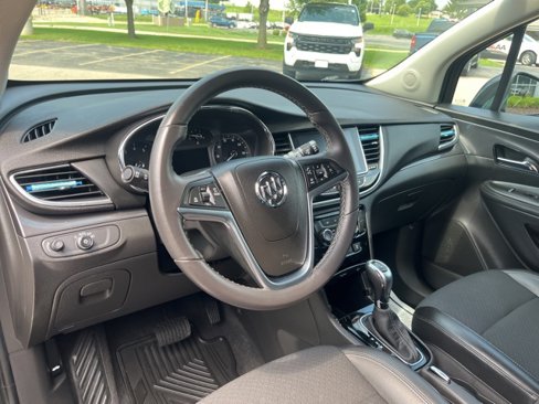 Used 2020 Buick Encore Preferred image 12