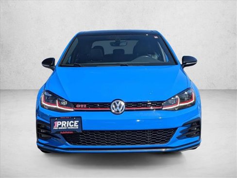 Used 2021 Volkswagen Golf S image 2