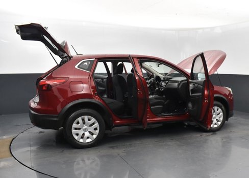Used 2019 Nissan Rogue Sport S image 48