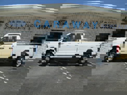 New 2026 Ford F250 XL image 2