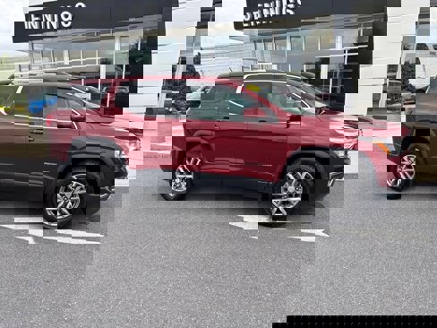 Used 2017 GMC Acadia SLE image 3
