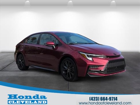 Used 2024 Toyota Corolla SE image 1