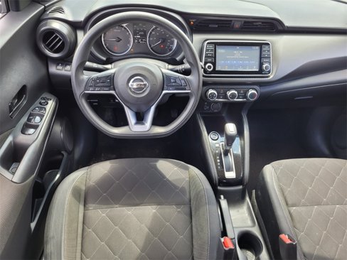 Used 2018 Nissan Kicks S image 13