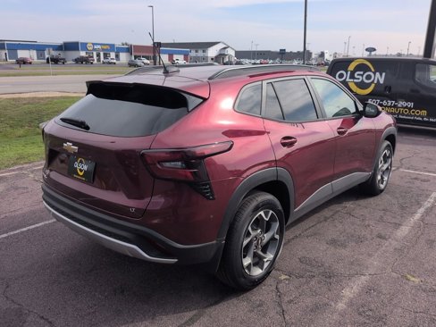 New 2025 Chevrolet Trax LT w/ Driver Confidence Package image 5