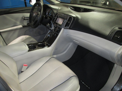 Used 2015 Toyota Venza XLE image 24