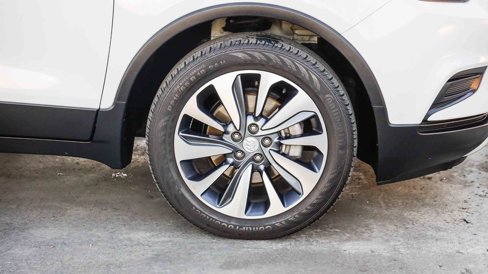 Used 2022 Buick Encore Preferred w/ Safety Package image 11