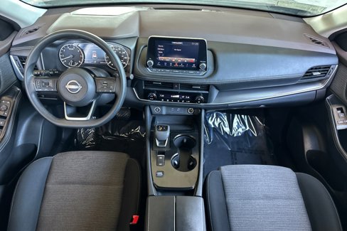 Used 2023 Nissan Rogue SV image 25