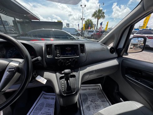 Used 2021 Nissan NV200 S image 22