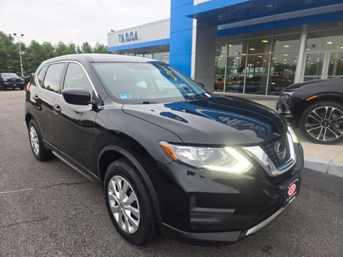 Used 2018 Nissan Rogue S image 1
