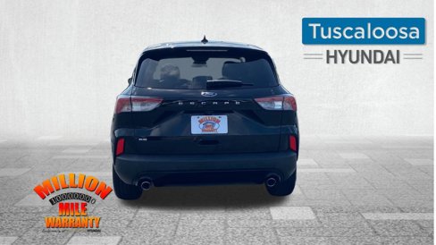 Used 2021 Ford Escape SE w/ SE Sport Appearance Package image 8