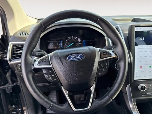 Used 2024 Ford Edge Titanium image 14