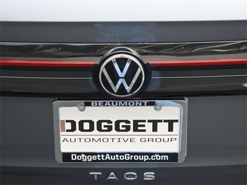 New 2025 Volkswagen Taos S image 14