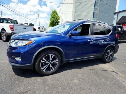 Used 2018 Nissan Rogue SL image 3