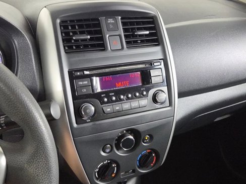 Used 2016 Nissan Versa SV image 26