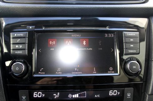 Used 2020 Nissan Rogue SV image 29