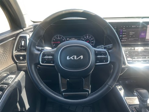 Used 2022 Kia Sorento SX image 12