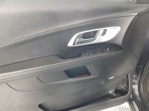 Used 2016 Chevrolet Equinox LTZ w/ Enhanced Convenience Package image 20