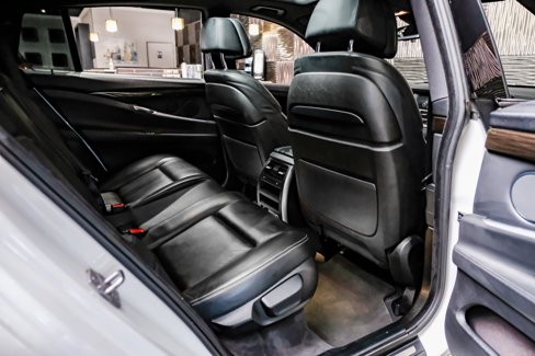 Used 2017 BMW 535i Gran Turismo xDrive image 40