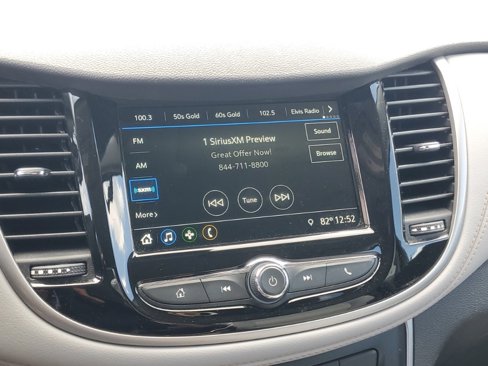 Used 2019 Chevrolet Trax LT w/ LT Convenience Package image 18