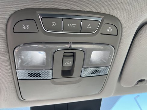 Used 2020 Kia Telluride S image 9
