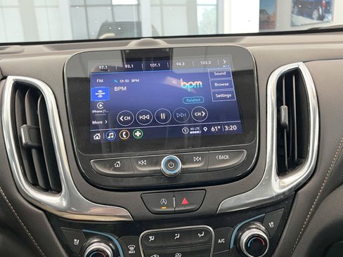 Used 2022 Chevrolet Equinox Premier image 24