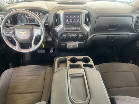 Used 2020 Chevrolet Silverado 1500 Custom w/ Custom Value Package image 10