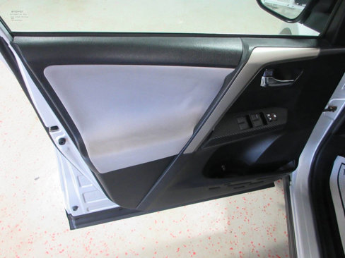 Used 2014 Toyota RAV4 XLE image 29