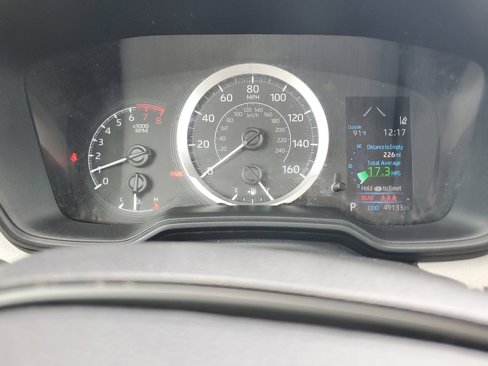 Used 2020 Toyota Corolla LE image 24