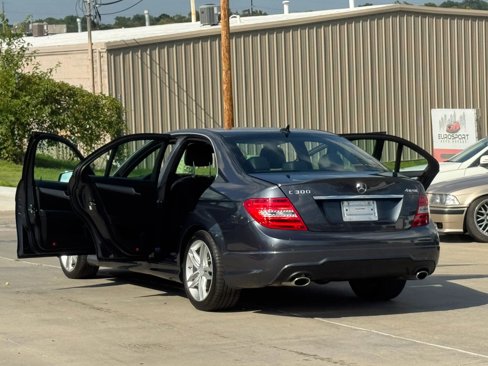 Used 2014 Mercedes-Benz C 300 4MATIC Sedan image 24