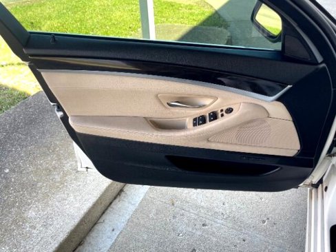 Used 2013 BMW 528i xDrive Sedan image 9