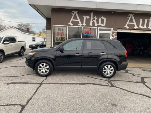 Used 2011 Kia Sorento 2WD image 6
