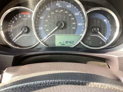 Used 2015 Toyota Corolla L image 11