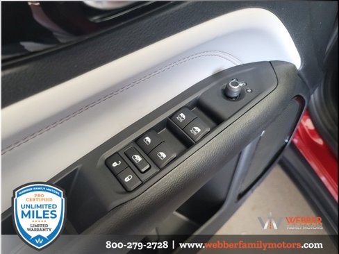 New 2025 Jeep Compass Limited image 13