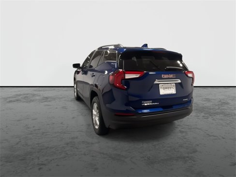 Used 2023 GMC Terrain SLE w/ Driver Convenience Package image 7
