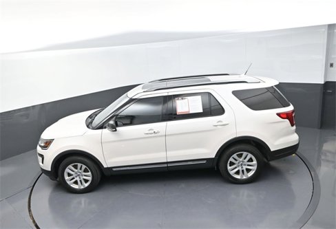 Used 2019 Ford Explorer XLT w/ Equipment Group 202A image 22