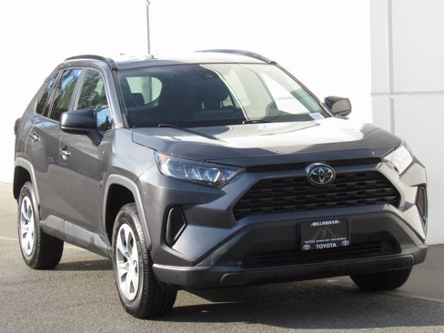 Certified 2020 Toyota RAV4 LE image 2