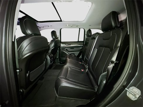 Certified 2022 Jeep Grand Cherokee Limited image 19