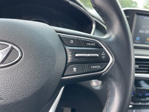 Used 2020 Hyundai Santa Fe SEL w/ Convenience + Premium Package image 18