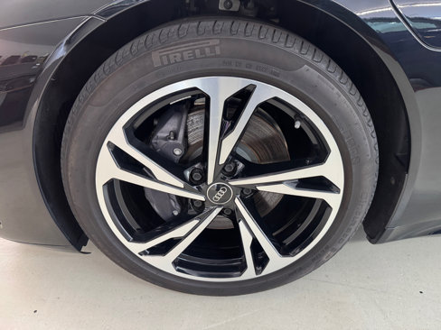 Used 2022 Audi e-tron GT Premium Plus image 26