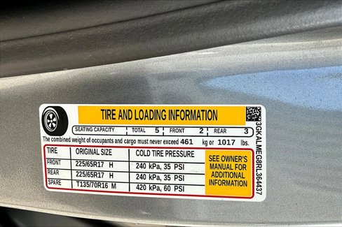 Used 2024 GMC Terrain SLE image 17