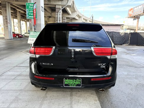 Used 2013 Lincoln MKX AWD image 6