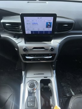 Used 2021 Ford Explorer XLT w/ Equipment Group 202A image 27