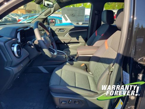 New 2025 Chevrolet Colorado Z71 w/ Technology Package image 13