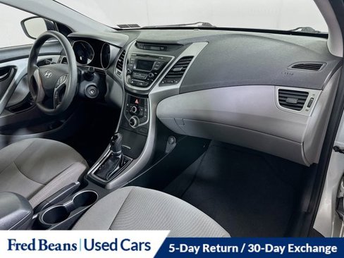 Used 2016 Hyundai Elantra SE image 27