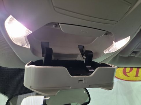 Used 2019 Ford Escape SE image 40