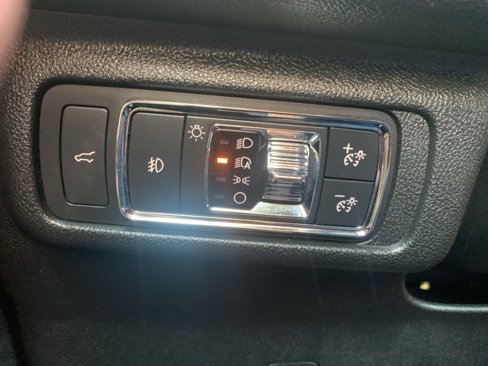 Used 2020 Lincoln Corsair Reserve w/ Elements Package image 21