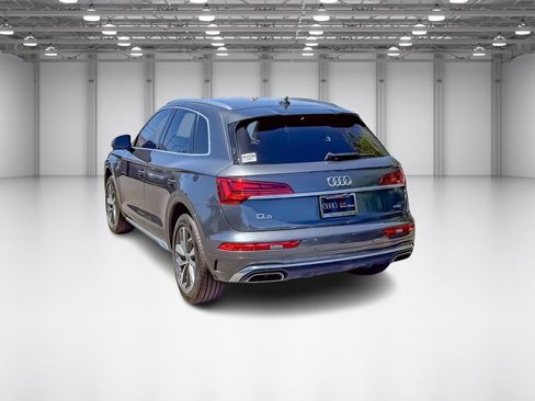 Used 2022 Audi Q5 2.0T Premium w/ Convenience Package image 3