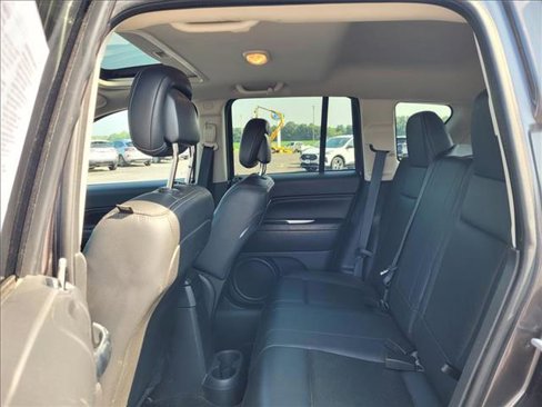 Used 2014 Jeep Compass High Altitude image 12